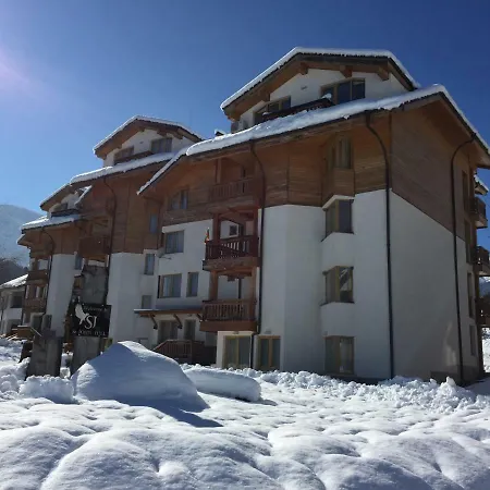 Pm Mountain View Fireside Retreat